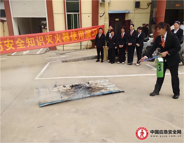 江苏东海：消防员普及宗教场所消