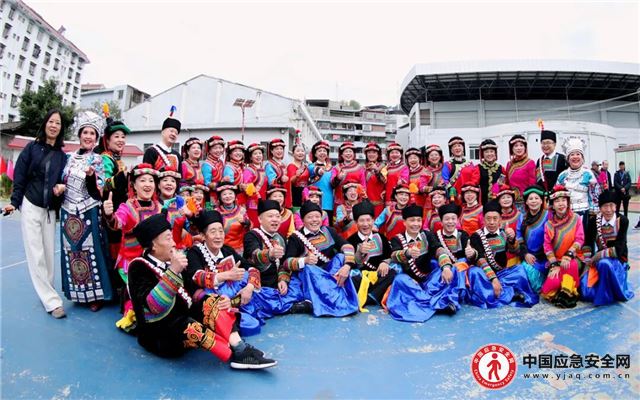 00353459189388465_13.jpeg 00353459189388465_13.jpeg