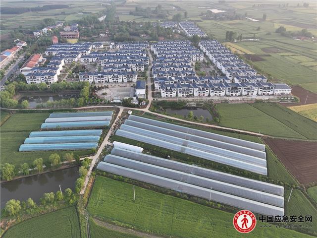 襄阳黄龙：产业兴村