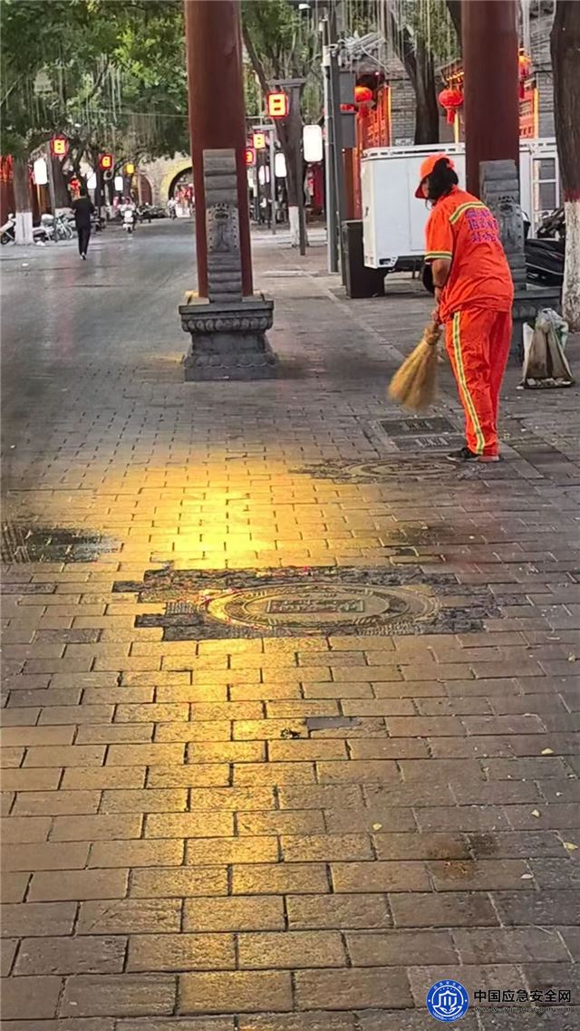 17341512126060307_30.jpg
